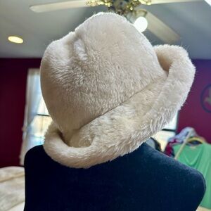 Vintage 1970s KÅPS Faux Fur Cloche Hat Cream USA Made Asymmetrical Brim